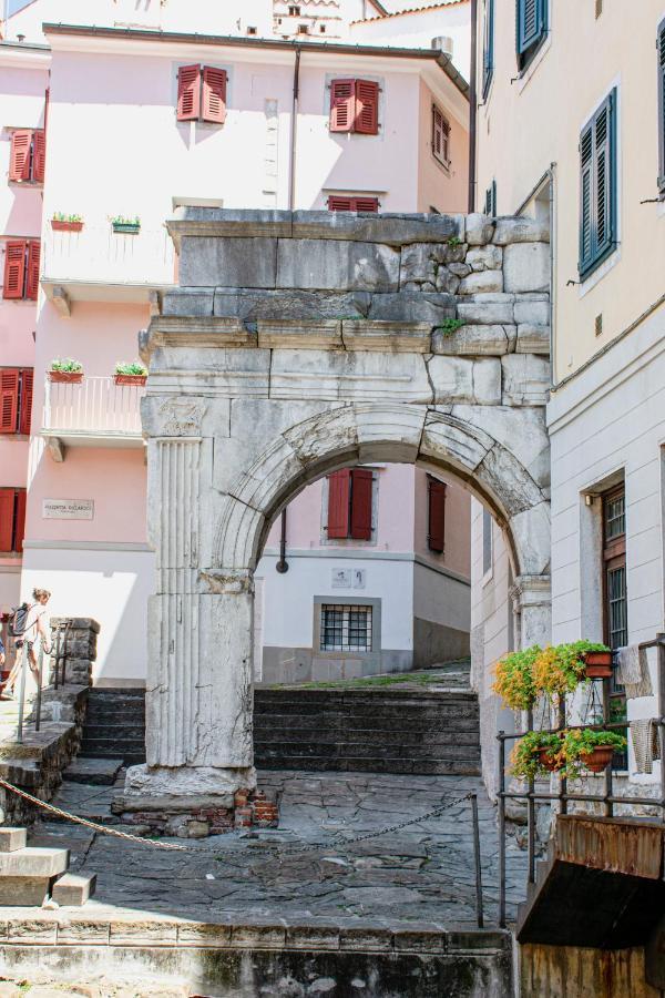 Capitelli Hotel *