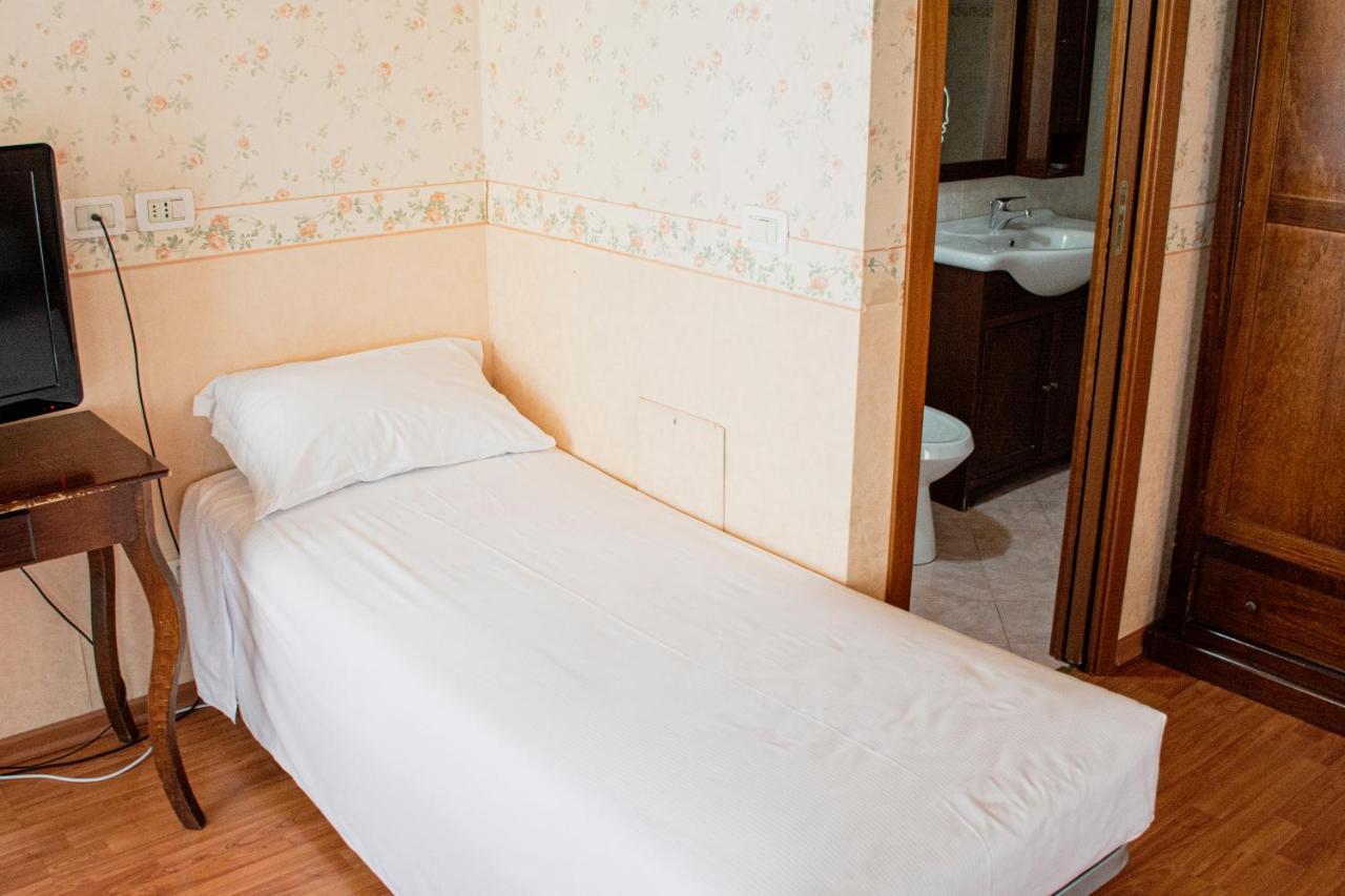 Capitelli Hotel *